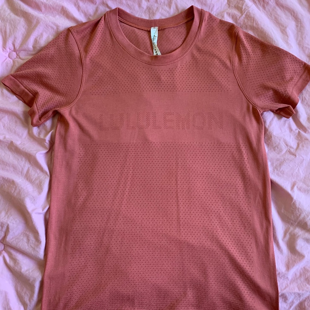 SOLD - lululemon t-shirt